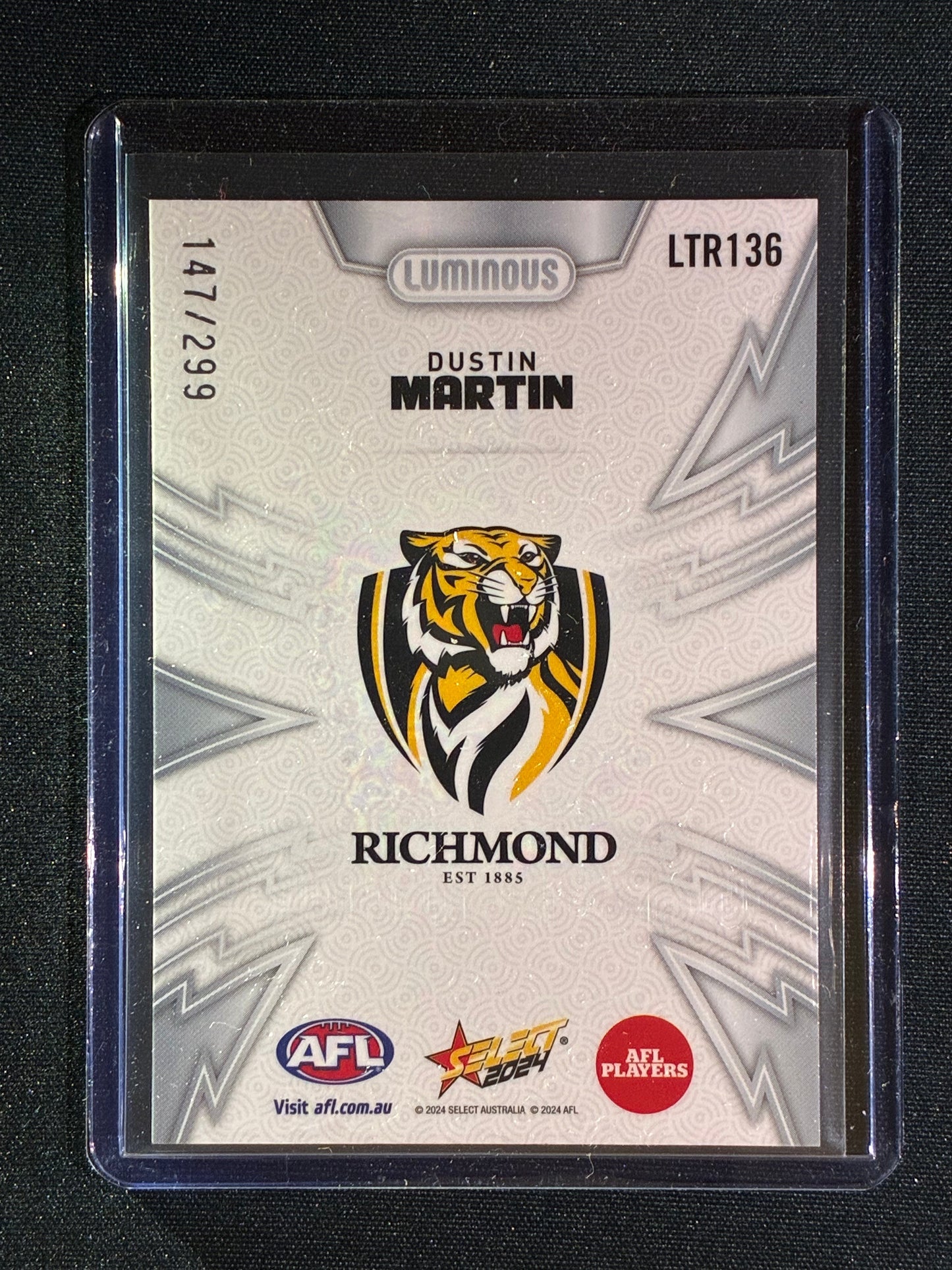 2024 Select Footy Stars DUSTIN MARTIN Luminous Thunderbolt Refractor 147/299 #136