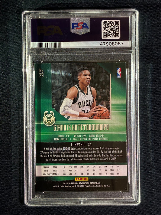 2015-16 Revolution GIANNIS ANTETOKOUNMPO Base #29 PSA 9 (087)