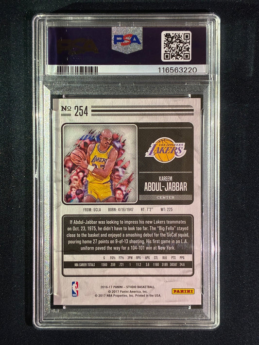 2016-17 Studio KAREEM ABDUL-JABBAR Sketch SP #254 PSA 8 (220)