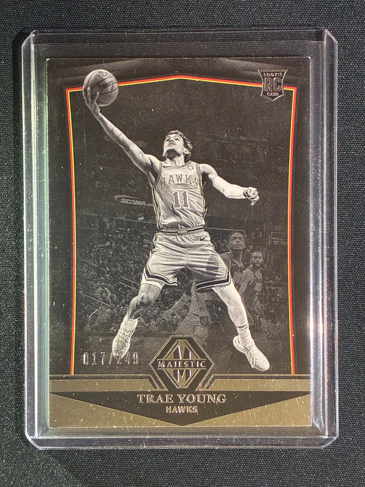 2018-19 Chronicles TRAE YOUNG Majestic Rookie Silver 17/249 #368