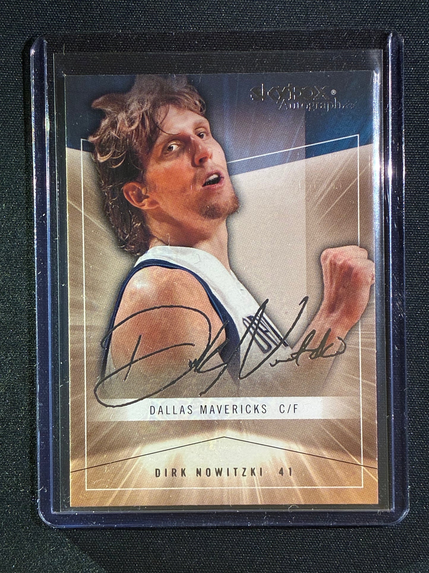 2004-05 Skybox Autographics DIRK NOWITZKI Foil Signature Silver Base #16