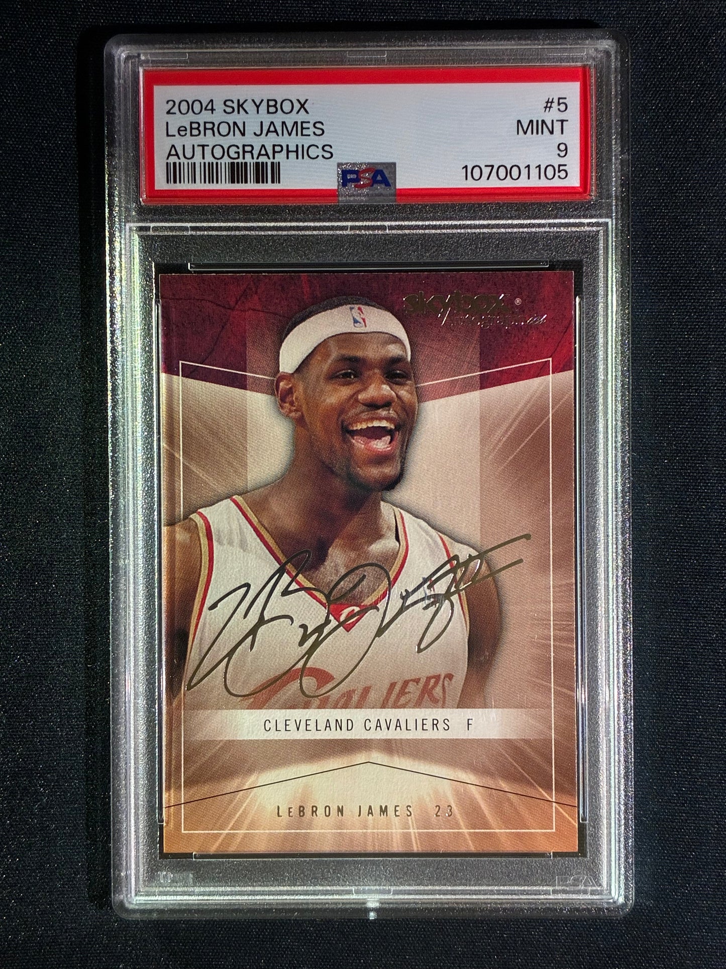 2004-05 Skybox LEBRON JAMES Autographics Foil Signature Silver #5 PSA 9 (105)