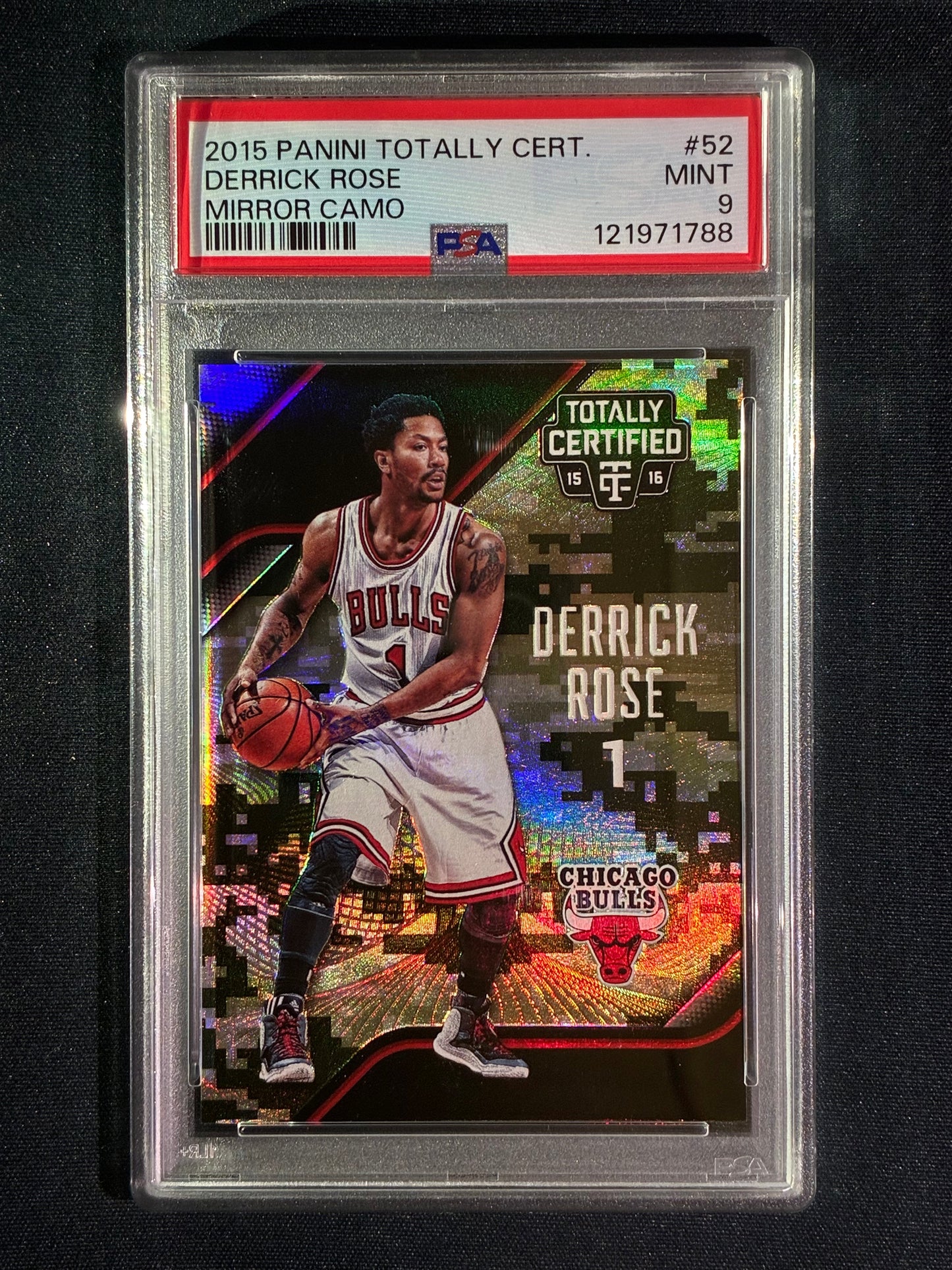 2015-16 Totally Certified DERRICK ROSE Mirror Camo 17/25 #52 PSA 9 (788)