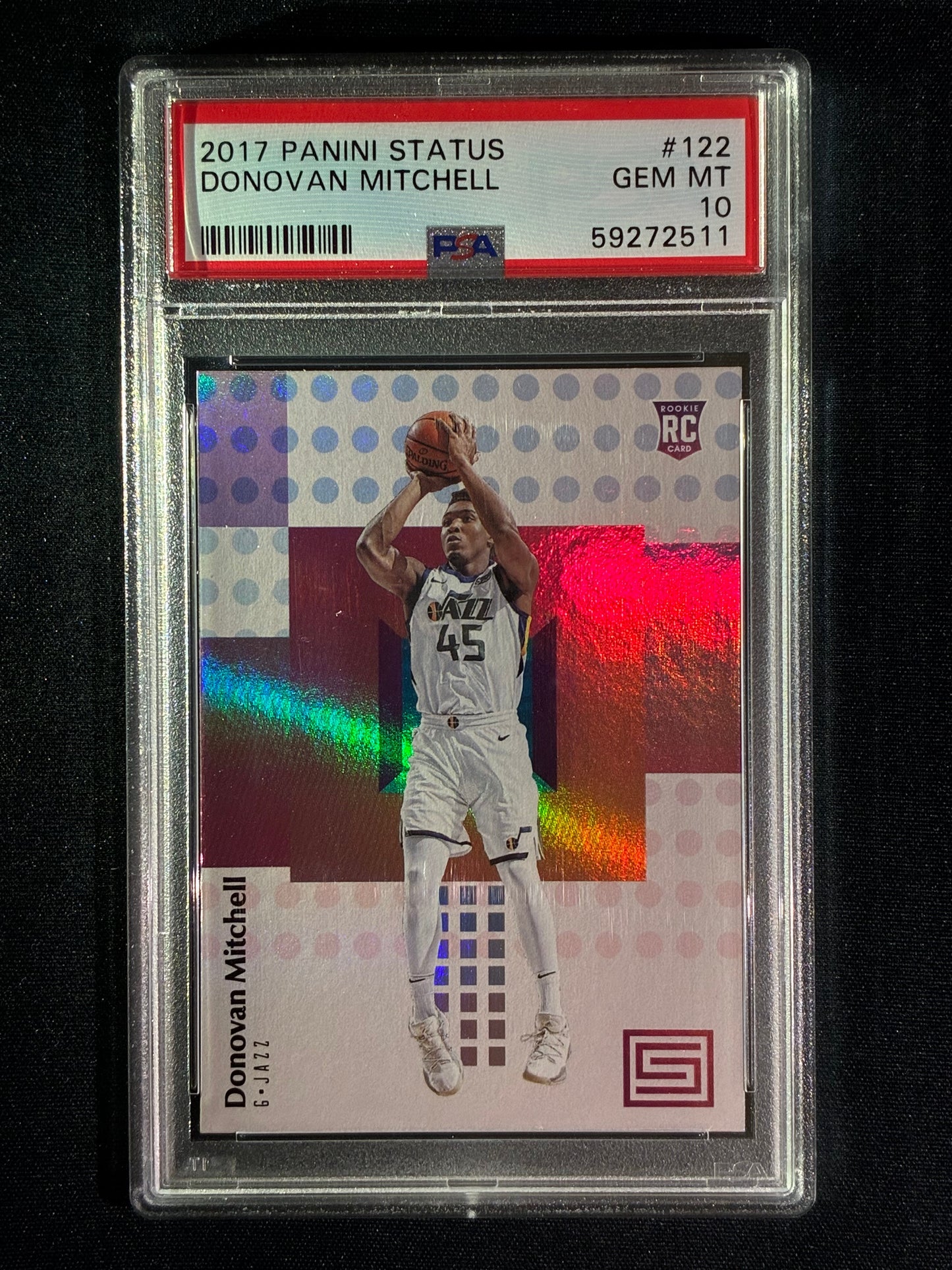 2017-18 Status DONOVAN MITCHELL Rookie Base #122 PSA 10 (511)