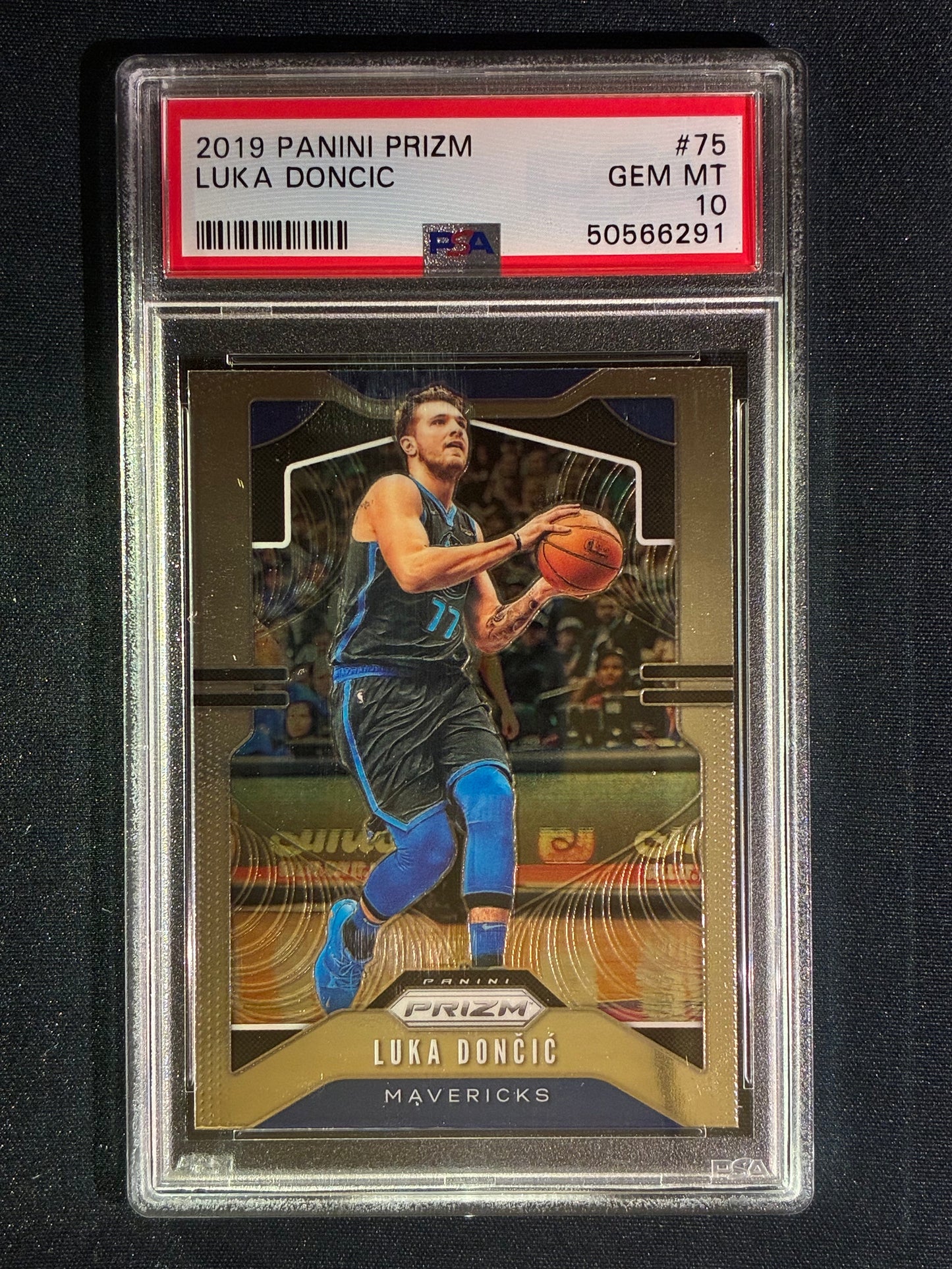 2019-20 Prizm LUKA DONCIC Base #75 PSA 10 (291)